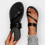 Плоски сандали с плетене