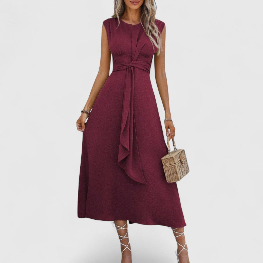 Пенелопа - Въздушна макси рокля без ръкави с ласкаво кръгло деколте