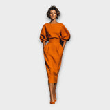 Елегантна рокля с изискан дизайн и минималистична естетика