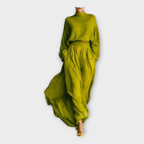 Плетен комплект с ефирна елегантност